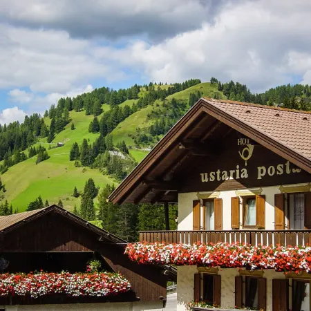 Hotel Ustaria Posta