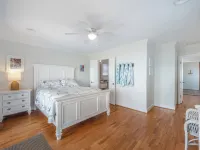 Surfside Cottage - balcony