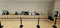 Wyndham Garden Atlanta Airport - breakfast
