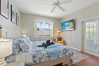 Chic 4BR/3BA,Heated Pool,Jacuzzi & Dining Oasis near Disney & Legoland