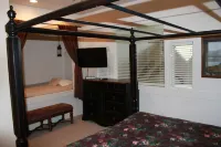 Ski in-Ski out direct to lift, New hot tub, wi-fi, Big Sky, Mountain views