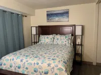 Spacious  2-bedroom apartment sleeps 7 with parking