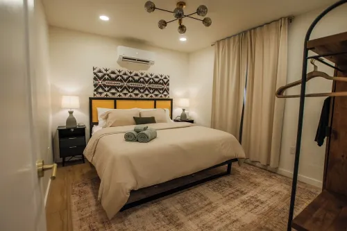 "Sage Suite ArnoTriplex! Hot Tub+Pet Friendly!