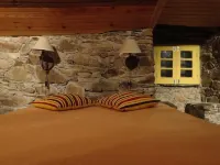 A Casa Dos Livros Hôtels à : Lousa