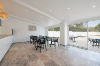 Villa B Hotels in Tourtour