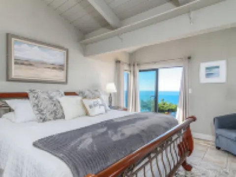 Waves End, by Vinifera Homes Hotels in Gualala