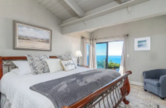 Waves End, by Vinifera Homes