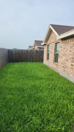 2 Bedrooms Apt near Univeristy