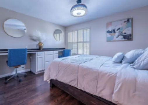 New! Private Oasis W Pool, Outdoor BBQ & Gameroom!!