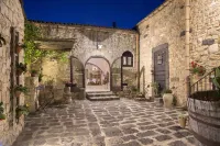 Masseria Fortificata Lo Zafferaneto Hotels in Carlentini