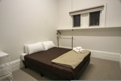 西菲爾德塔格萊內爾格公寓1號 海濱之家附近的飯店