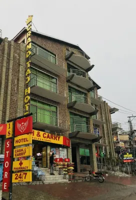 Grand Taj Hotels in Ghora Gali