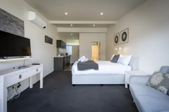 Studio Apartment Sandy Bay Отели рядом с достопримечательностью «Long Beach»