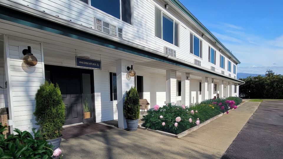 South Side Inn - Burlington