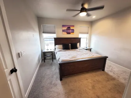 3bd/3ba home centrally located between Horseshoe Bend and Antelope Canyon. Отели рядом с достопримечательностью «Хорсшу Бенд»