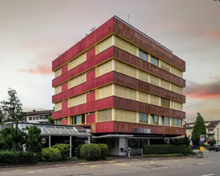 Amanthos Living Zürich Airport Hoteles en Opfikon