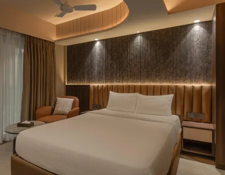 Orbit Serviced Apartments Отели рядом с достопримечательностью «Шри Сиддхивинейак Темпл Прабха Деви»