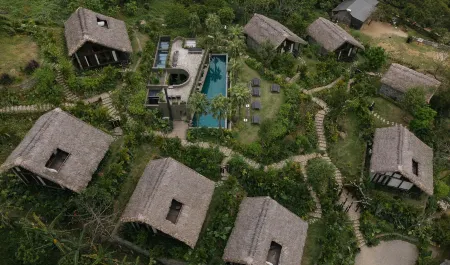 TOKI Ecolodge Cao Ram Отели в г. Luong Son