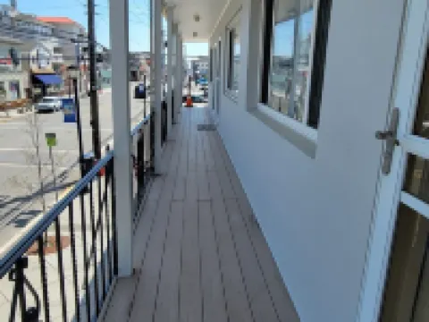 Best 1 Bedroom in SIC! 1 Block to the Beach.. A+ location .. Walk to Everything! 海島城酒店