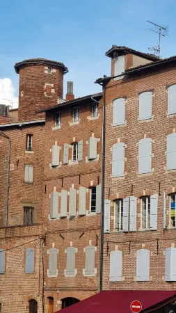 Superbe Appt Atypique Classé 4 Étoiles 65 m2 Hyper Centre Albi Отели в г. Альби