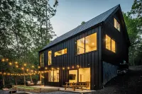 Luxe, Dogsok, Sauna,Hot Tub, FirePit, Bocce, GameRoom! Minutes to Bryce!