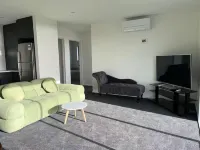 Seaview's New 2 Bedrooms House 그레이마우스 호텔