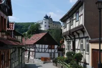 large, newly renovated half-timbered house with garage, pets welcome