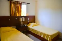 Quiet Apartment With Ocean View w/ Pool Hotels in 