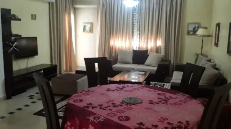 Comfortable 120m2 apartment Отели в г. Soukra