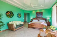 Top Rated/Oceanview, Closest to Manuel Ant. Park & Beach, W/Daily Wildlife Visit