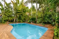 Sandy Toes and Salty Kisses - Sunshine Coast - piscina