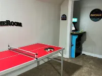Lets Unwine + Game Room +Backyard Oasis! Hotels in Ozark
