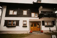 Modern furnished, centrally located apartment "MatiLux" SUMMER MOUNTAIN RAILS INCL. 2019