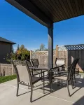 Modern Gateway Family-sized Suite in Thornhill-Maple Ridge - BC Hotels in Maple Ridge