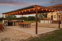 Charming Cabin in the Country, 25 mins from Waco, Texas