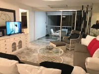 Beachfront Condo-Acapulco-Magnificent Views 아카풀코 호텔