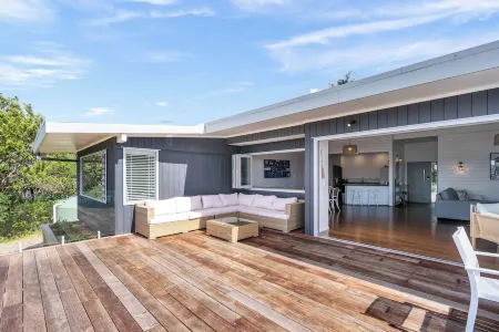 Coastal Vista - Ngunguru Holiday Home