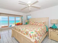 Moon Glow DREAMY 2BR OCEANFRONT VILLA WITH PRIVATE BEACH, Kayak, Snorkeling Hotels in Rum Point
