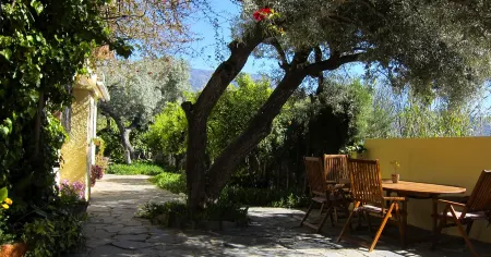 Casa Champasak, Alpujarra Granada, VTAR/GR/01097 Отели в г. Орхива