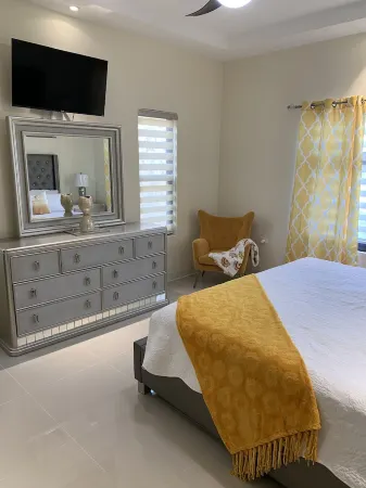 Sunshine Oasis @Pyramid Point Отели рядом с достопримечательностью «Тертл Ривер Фолс & Гарденс»