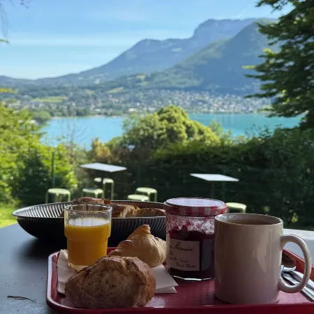 Auberge de Jeunesse HI Annecy