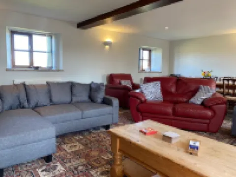 Two Brickground Large Victorian Cottage With Beautiful Garden Hotels in North Walsham