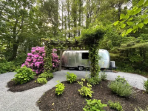 Beautiful 13 acre Property on Sheepscot River w/ 2 Bedroom Cottage & Air Stream