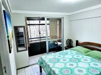 70m2, 2 Quartos, 2 Varandas, Cozinha, Serviço e 2 Garagens Privativas e Lazer Hotels in 