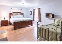 The Gates Guest House Hotel di Brady