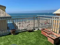 FRONT SEA LUXURY