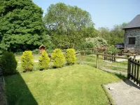 Fantastic couples escape to the country. Close to the coast in peaceful location Hotels in Boncath