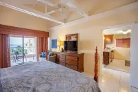 Amazing Beachfront Condo: Stunning Views, Pool, Restaurant, Steps to the Beach! Hotels in Nazareth