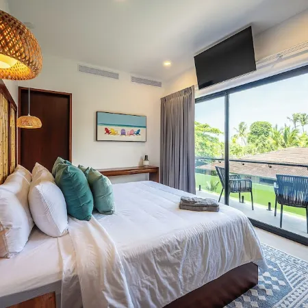 Brand New Luxury Spacious 12 Bedroom Ocean Front Luxury Villa South Jaco.