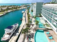 Newly Remodeled Panoramic Ocean View 2 Bedroom Condo